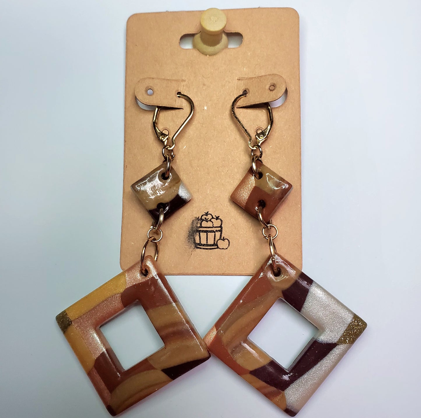 Metallic Checkered Wave Diamond Shaped Drop Earrings
